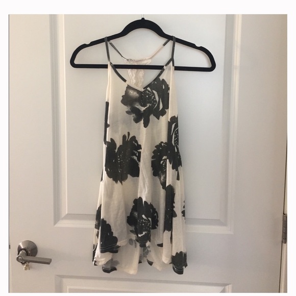 Valley Girl Tops - Donating soon - make an offer - Flowy tank top!